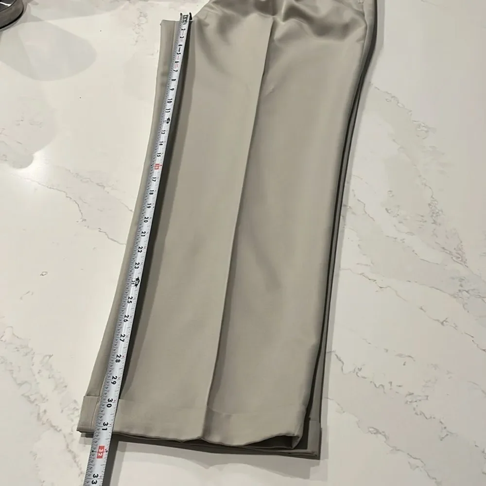 Men's Roundtree & Yorke Easy Care Tan Slacks - Picture 8 of 9